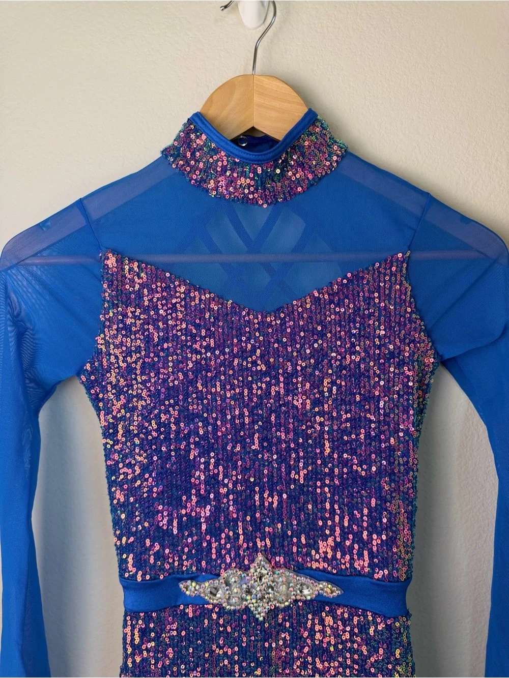 Weissman sparkling blue